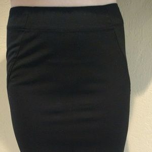 Form fitted skirt